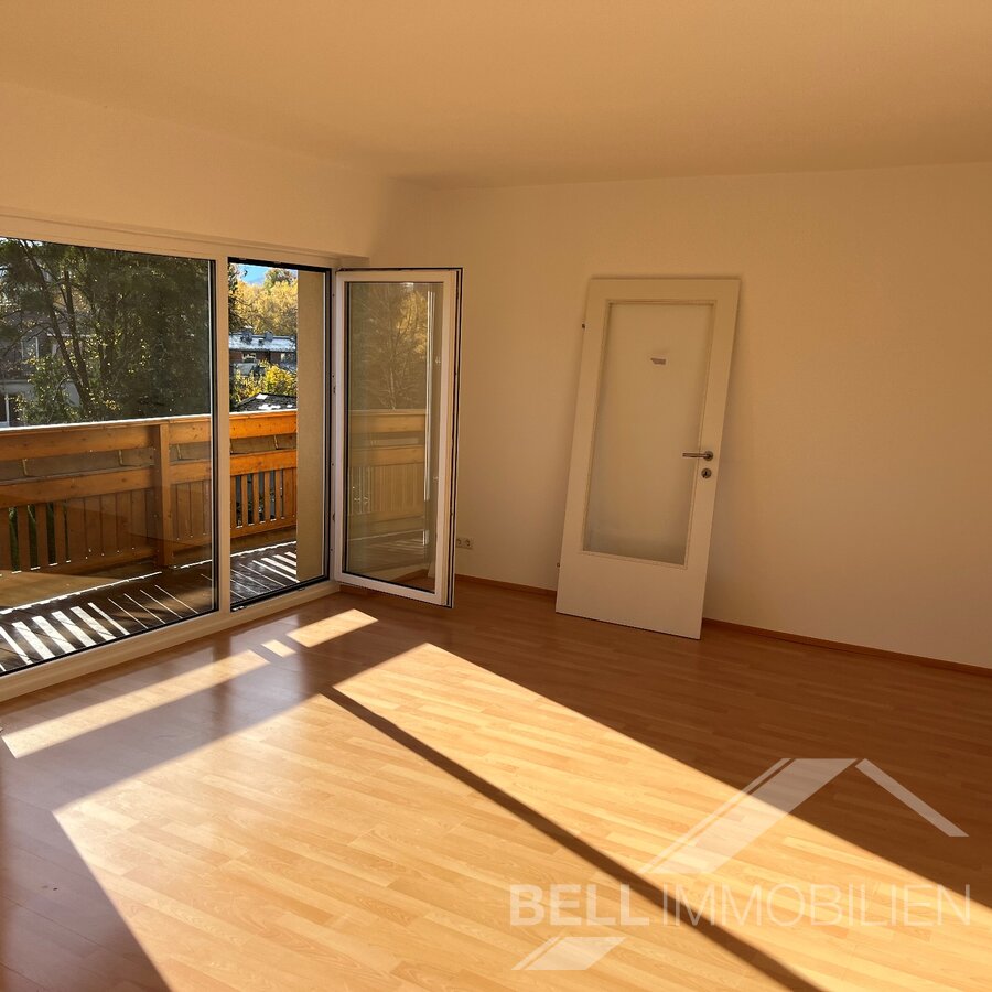 Salzburg-Maxglan / Dachgeschosswohnung mit Untersbergblick